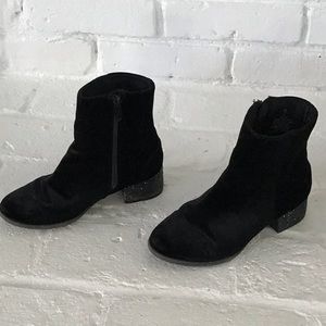 Girl size 13 Gap velvet boots with glitter heals